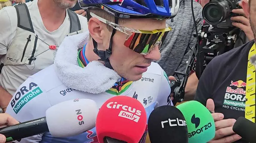 Remco Evenepoel, tweede in de Tour de France : “Ik bewijs dat de kritiek onterecht is” - Remco Evenepoel, tweede in de Tour de France : “Ik bewijs dat de kritiek onterecht is”